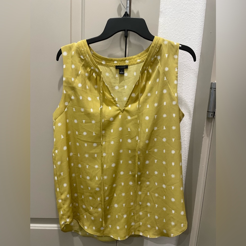 Ann Taylor Sleeveless Blouse Yellow (Size: M)